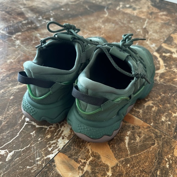 ADIDAS OZEWEEGO SNEAKERS - Picture 4 of 5